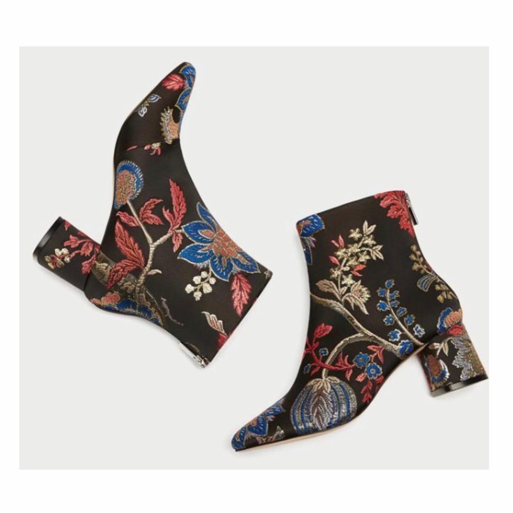 Beautiful Zara floral pattern ankle boots size 36